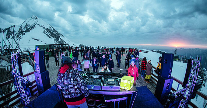 STUDIO 21 и HQD провели Sunset Party на самой высокой горе в Сочи