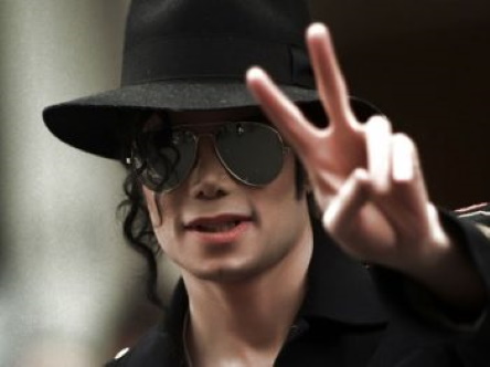 illuminati-signs-Michael-Jackson-v-sign-350x262