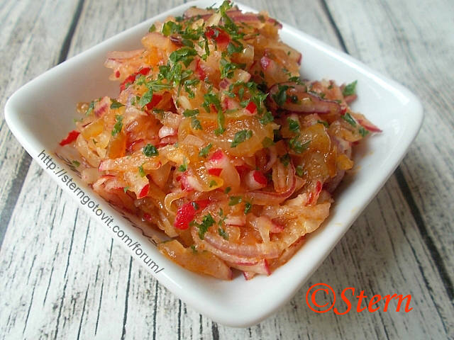 Простой и очень вкусный восточный салат с копченой колбасой – пошаговый рецепт фото