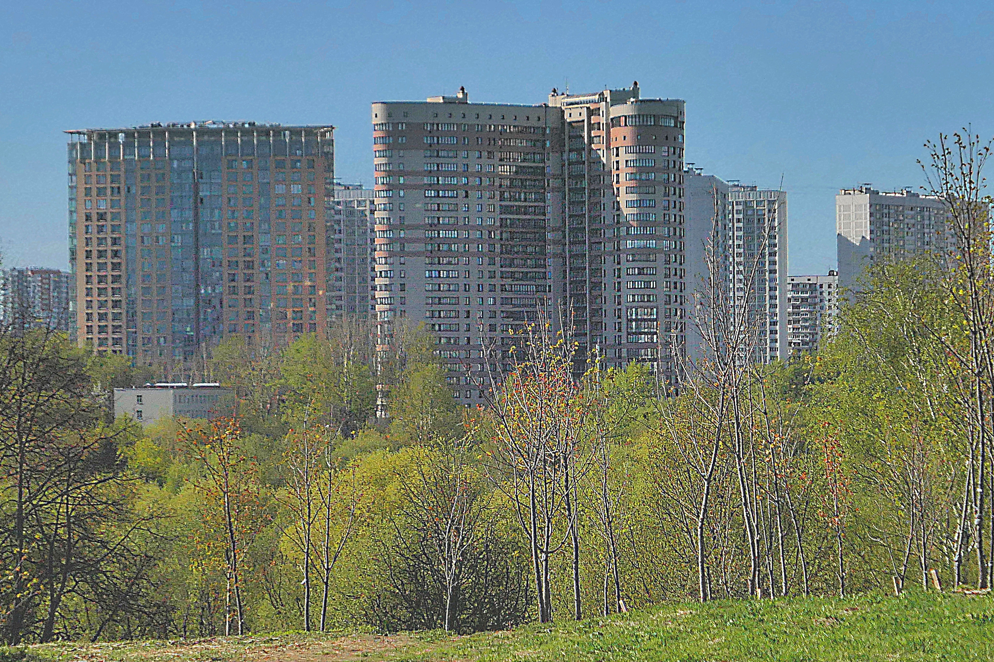 В долине Сетуни, здания на Кременчугской ул. Фото Морошкина В.В.