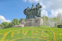 Памятник на углу Парка Победы. Фото Морошкина В.В.