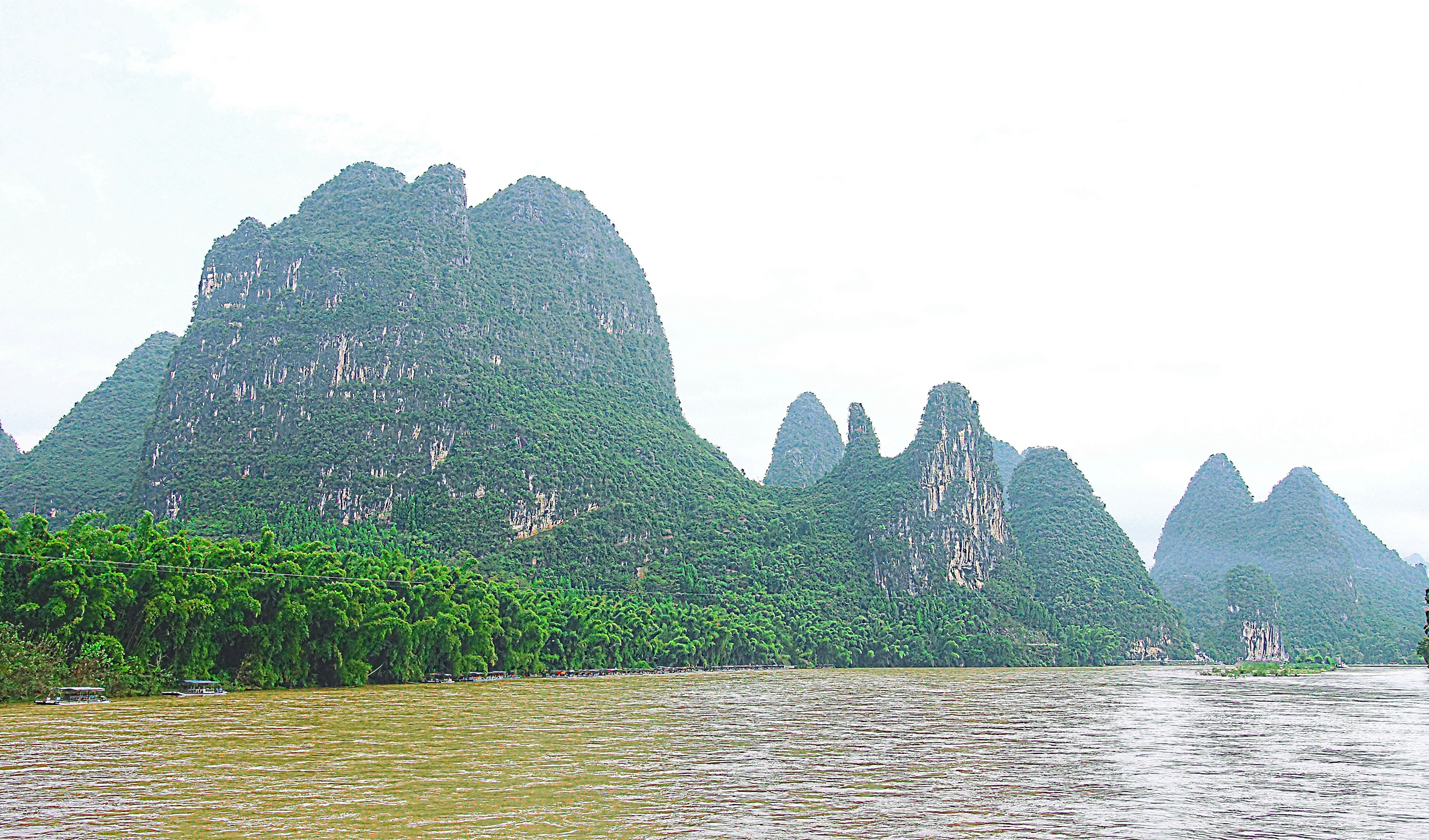 Горы и скалы Гуйлиня. Фото Морошкина В.В.