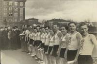 Участники легкоатлетической эстафеты на приз А. Покрышкина. г.Новосибирск. 1950