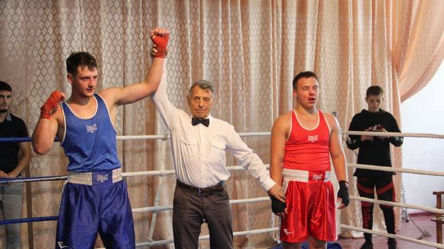 Бокс в Люботине1 фото Андреев Андрей