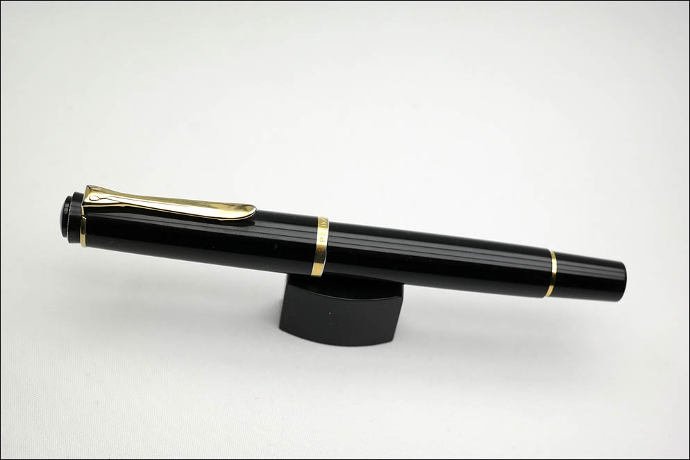 Pelikan Classic M200 Black. Lenskiy.org