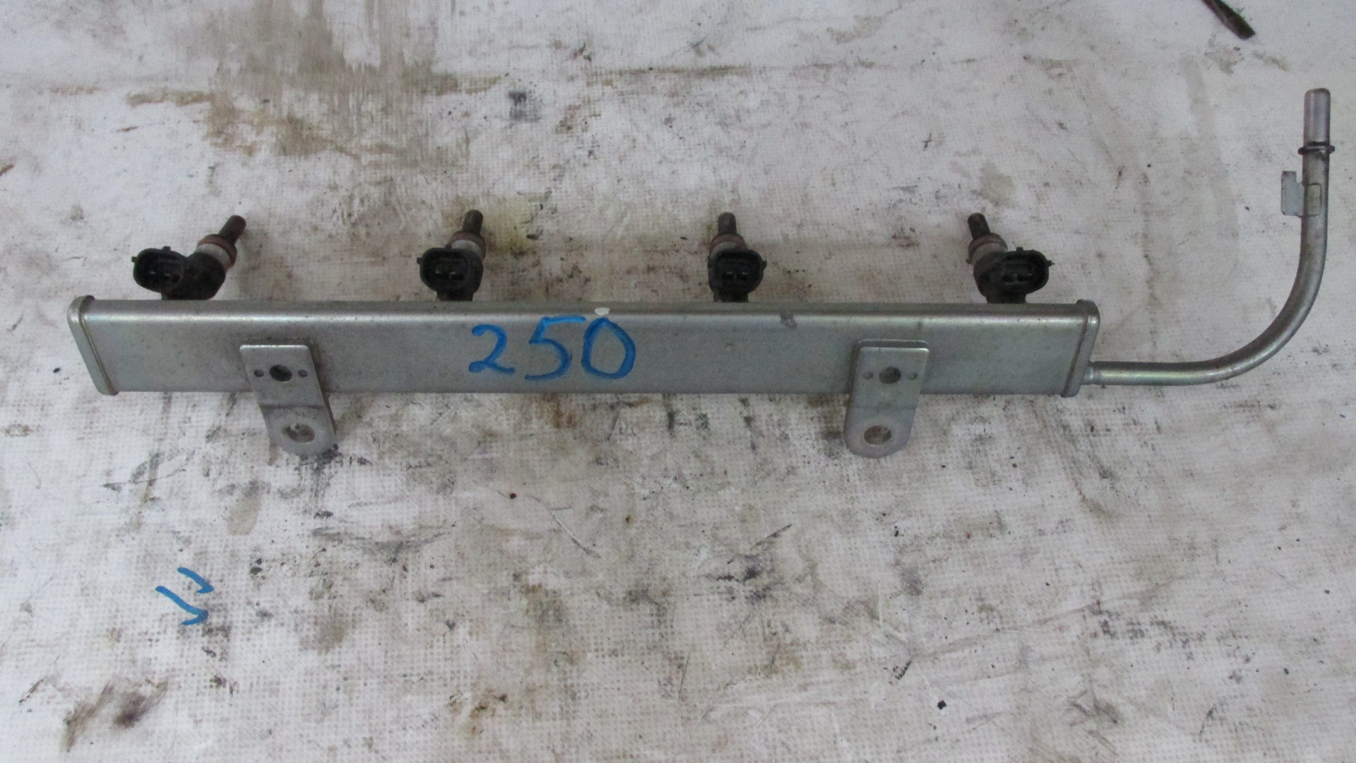 Рейка топливная 250 500