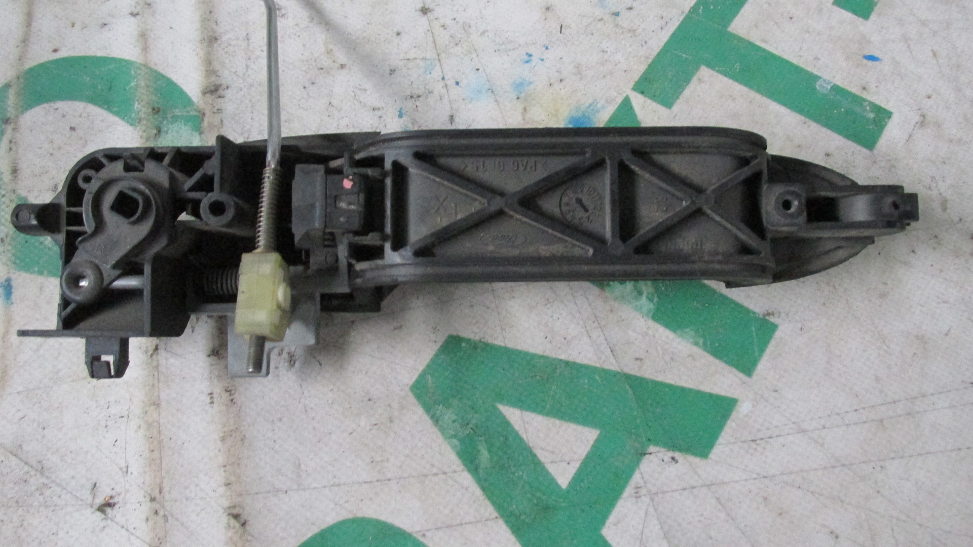 Ручка двери передняя правая A224A36 фокус 1 (3)