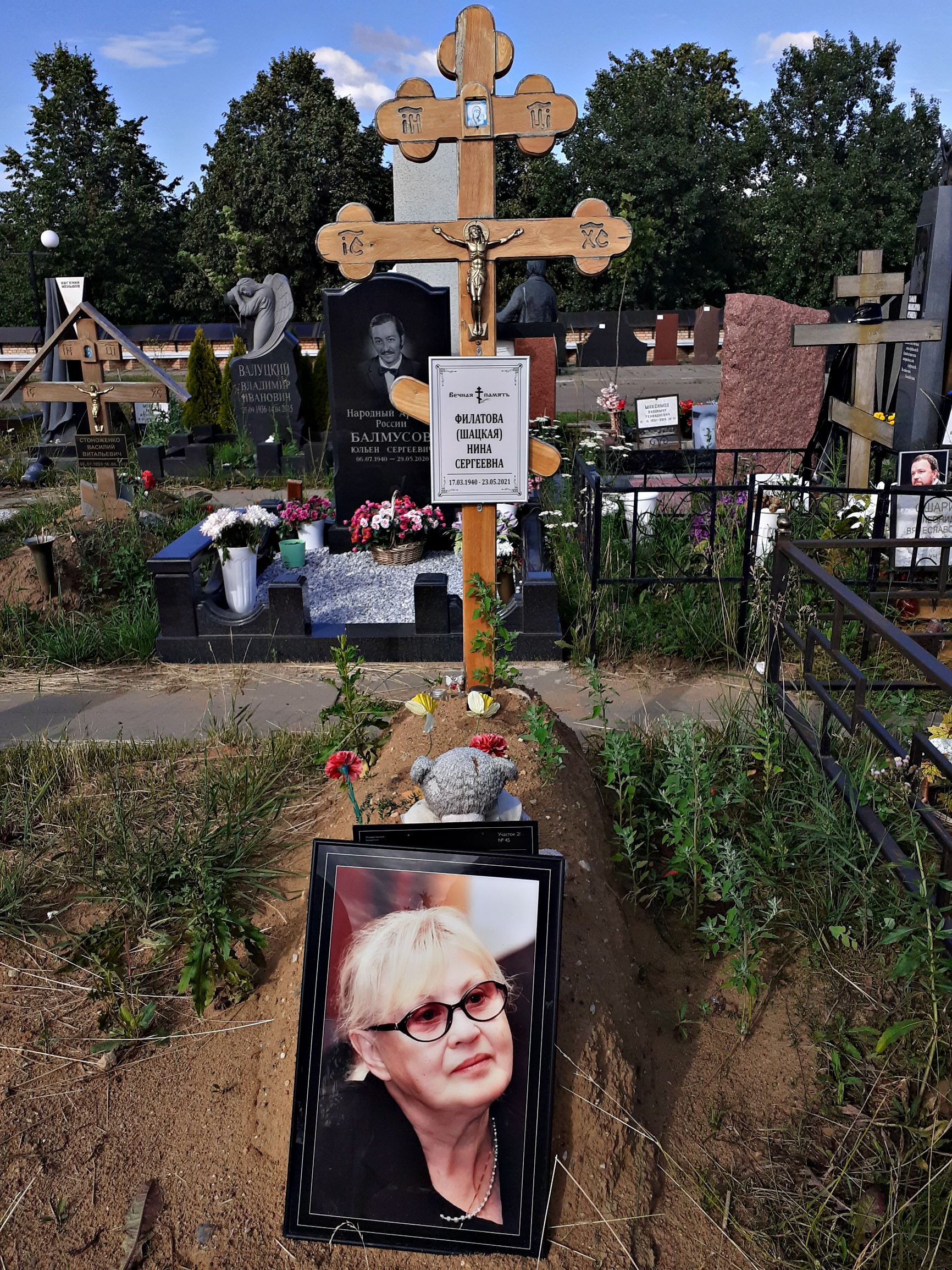 троекуровское кладбище могилы знаменитостей фото
