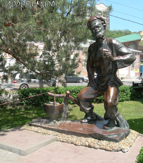 Скульптура Дед Щукарь в Ростове-на-Дону Скульптура Дед Щукарь в Ростове-на-Дону