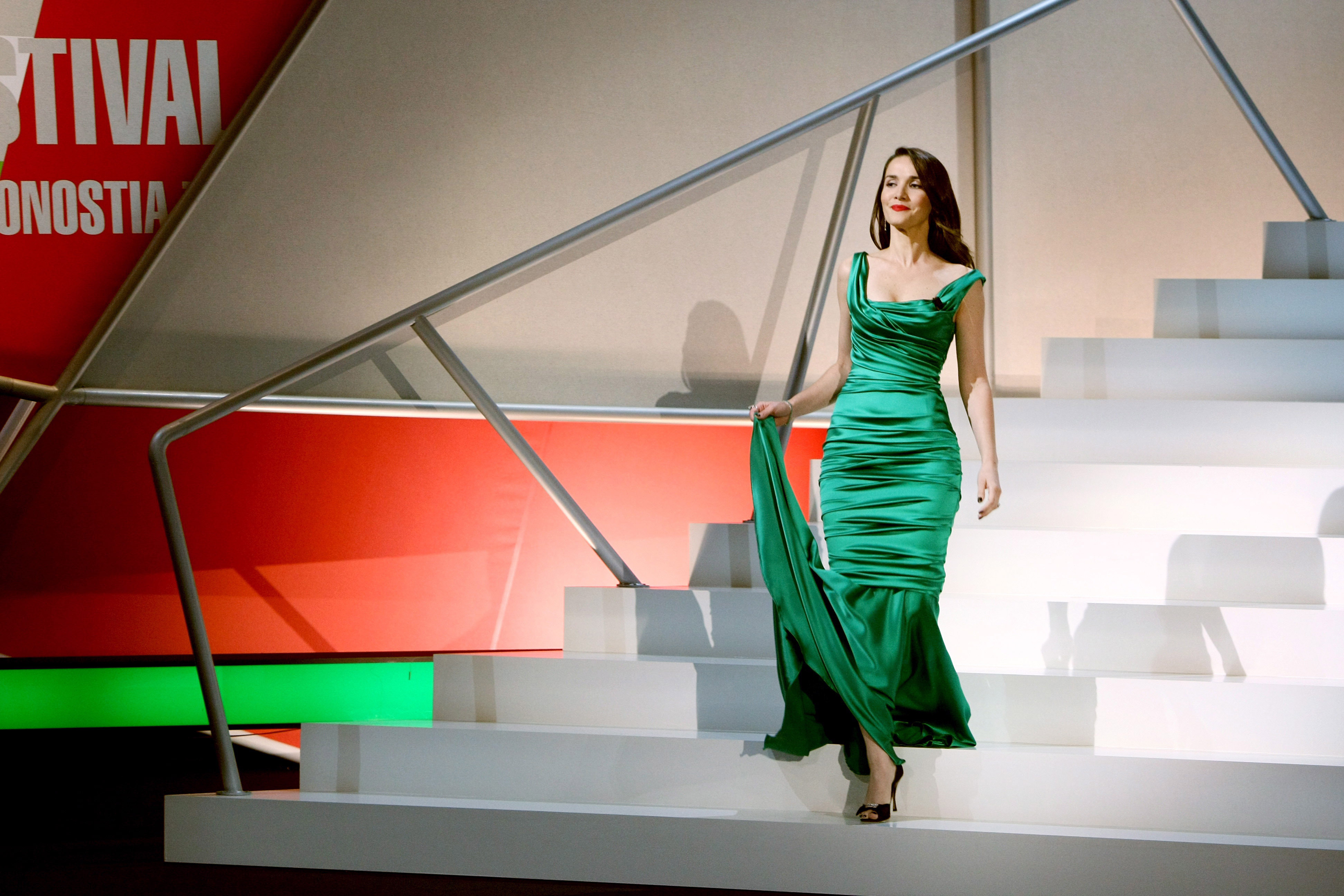 Наталья Орейро в зеленом платье