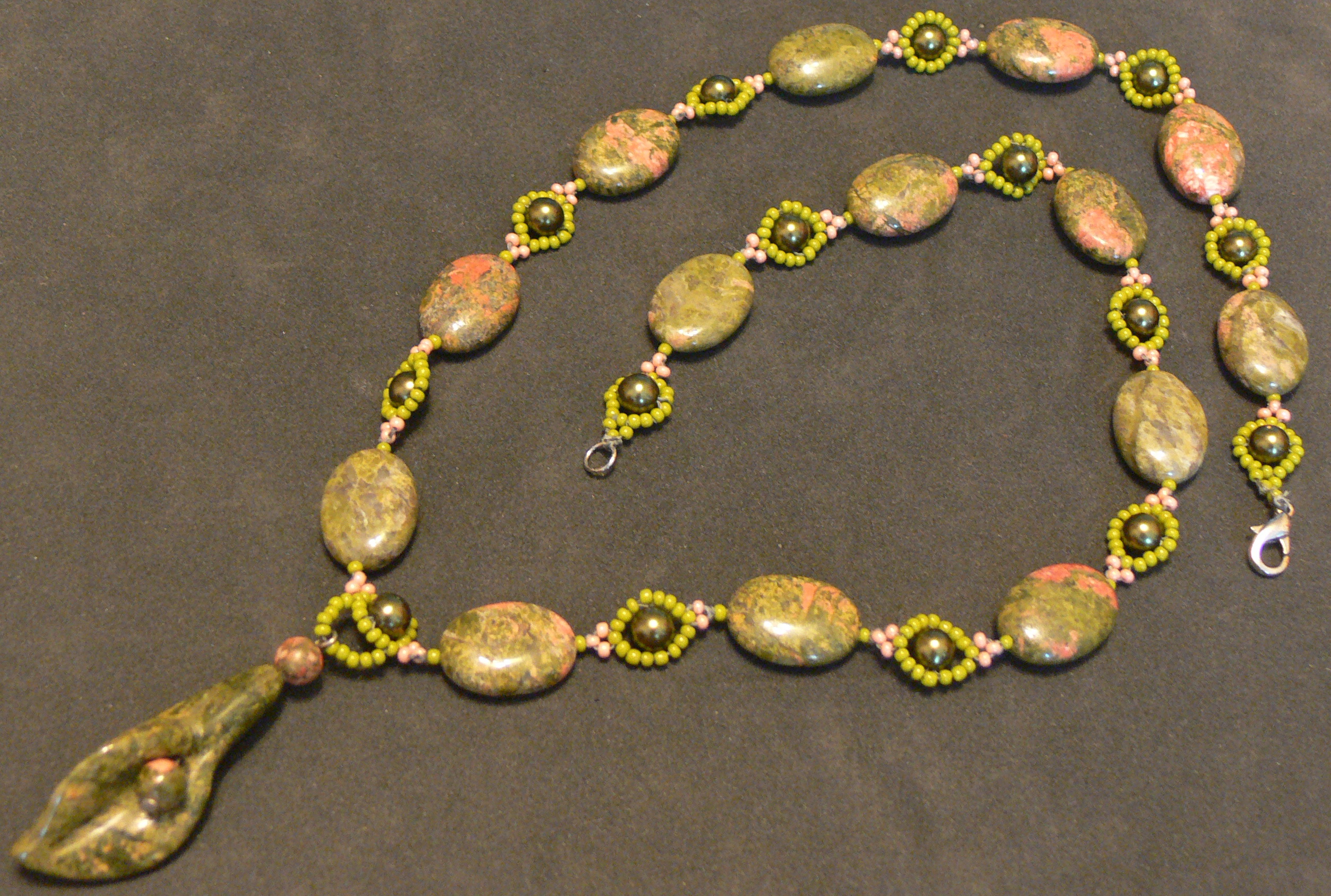 колье для сестры