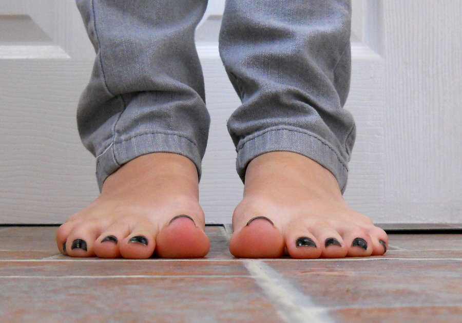 Sisters feet