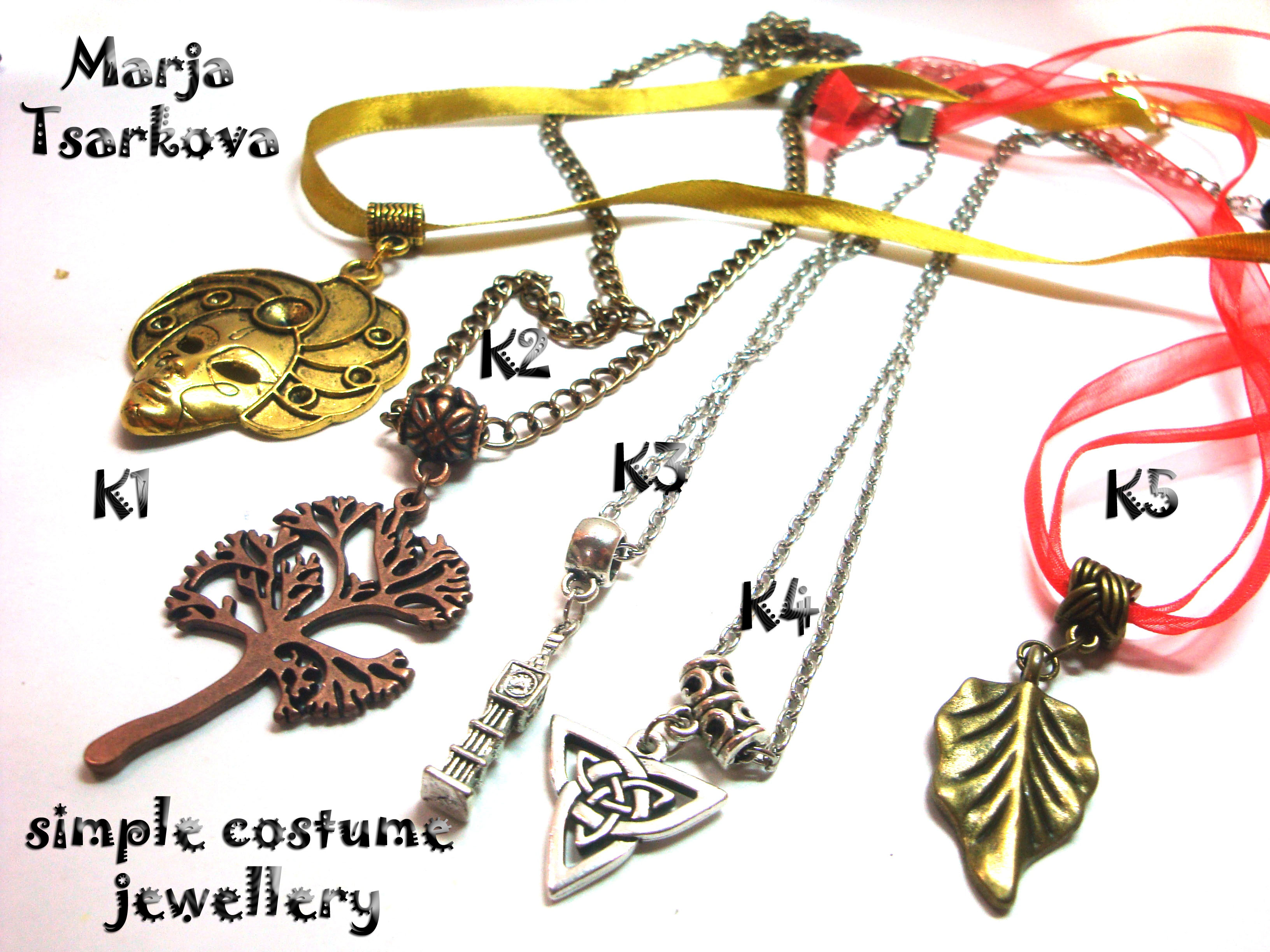 simple costume jewellery1