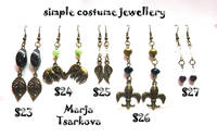 simple costume jewellery9