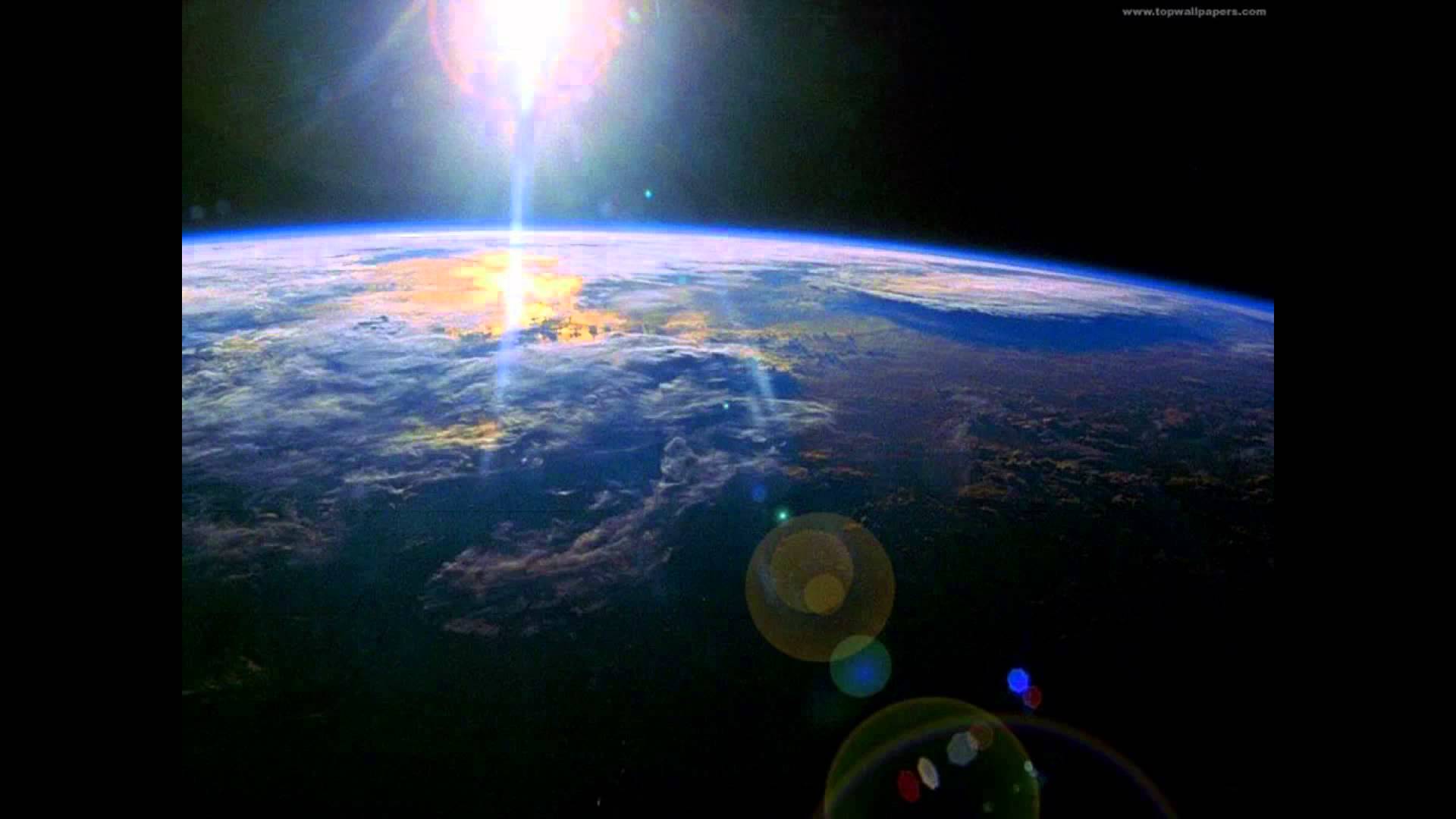 Земля из космоса.