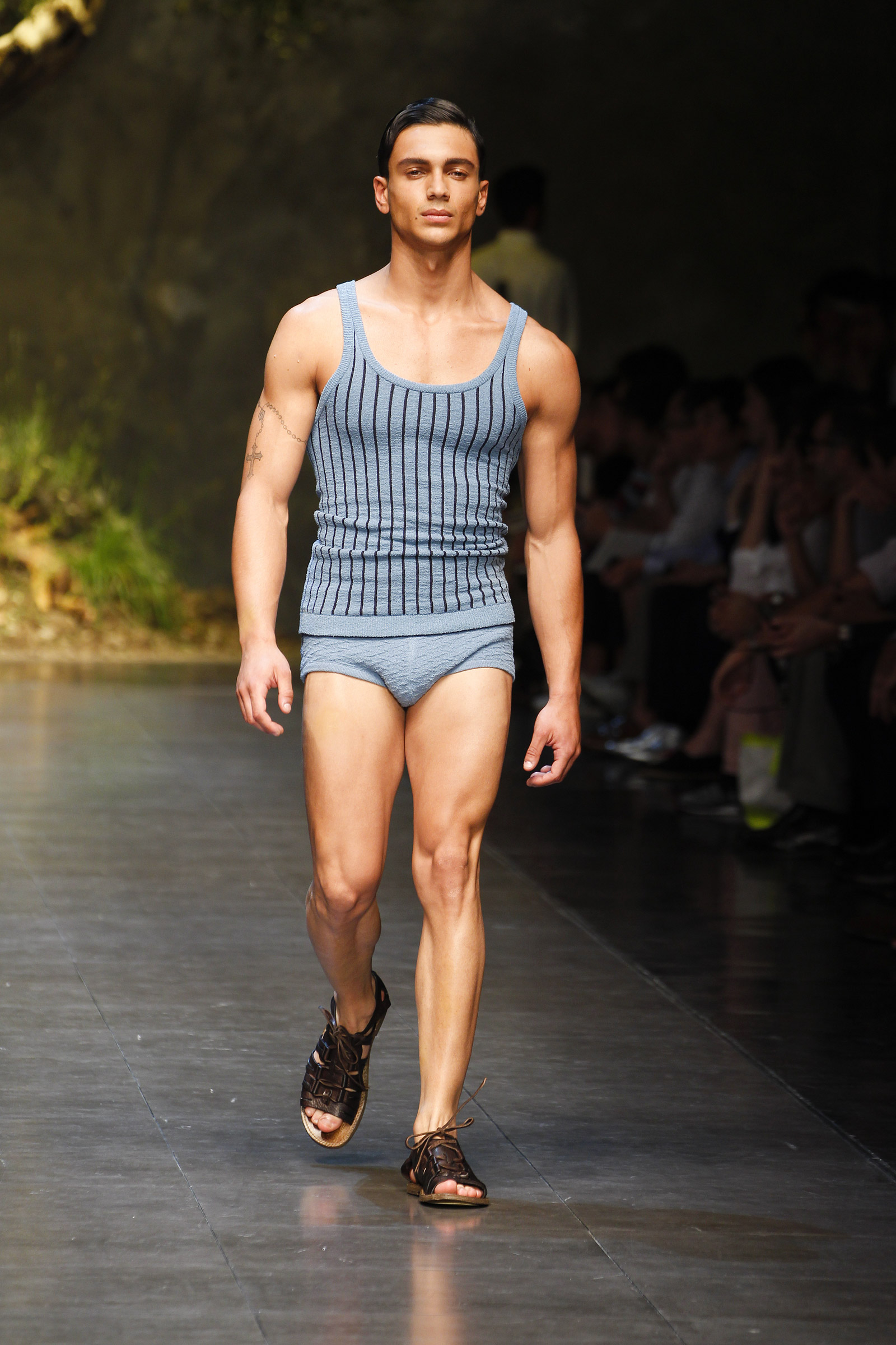 dolce-and-gabbana-ss-2014-men-fashion-show-runway-65