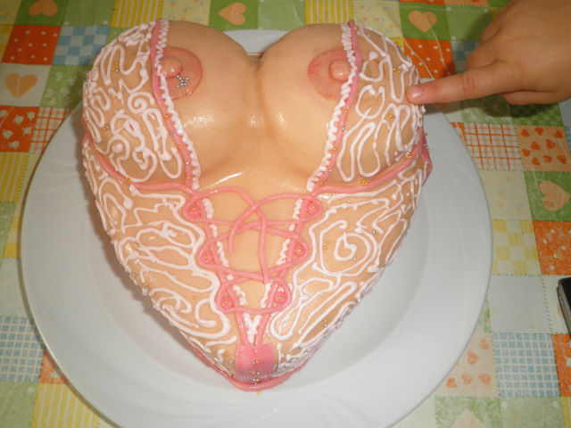 сиськаторт