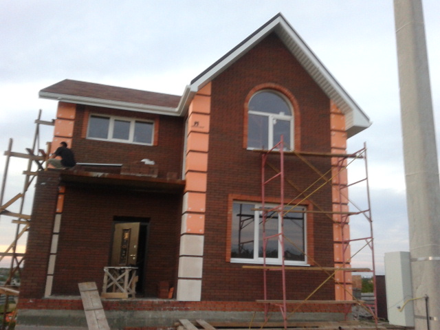 дом спереди