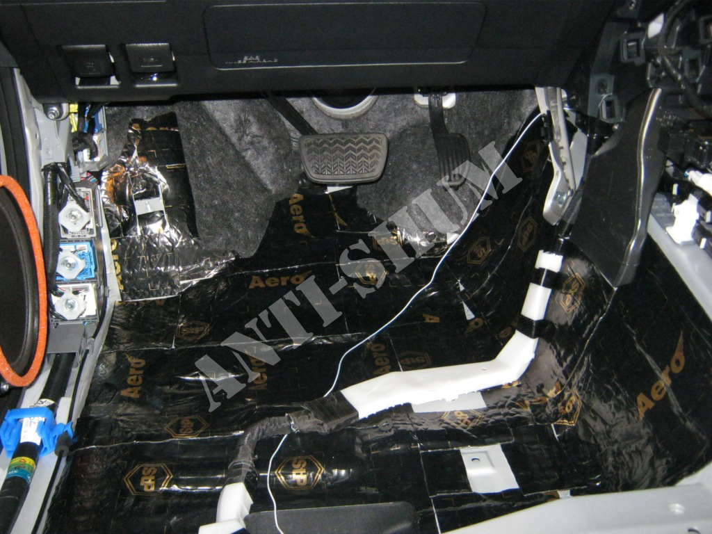 Shumoizolyatsiya Toyota Land Cruiser 200 29