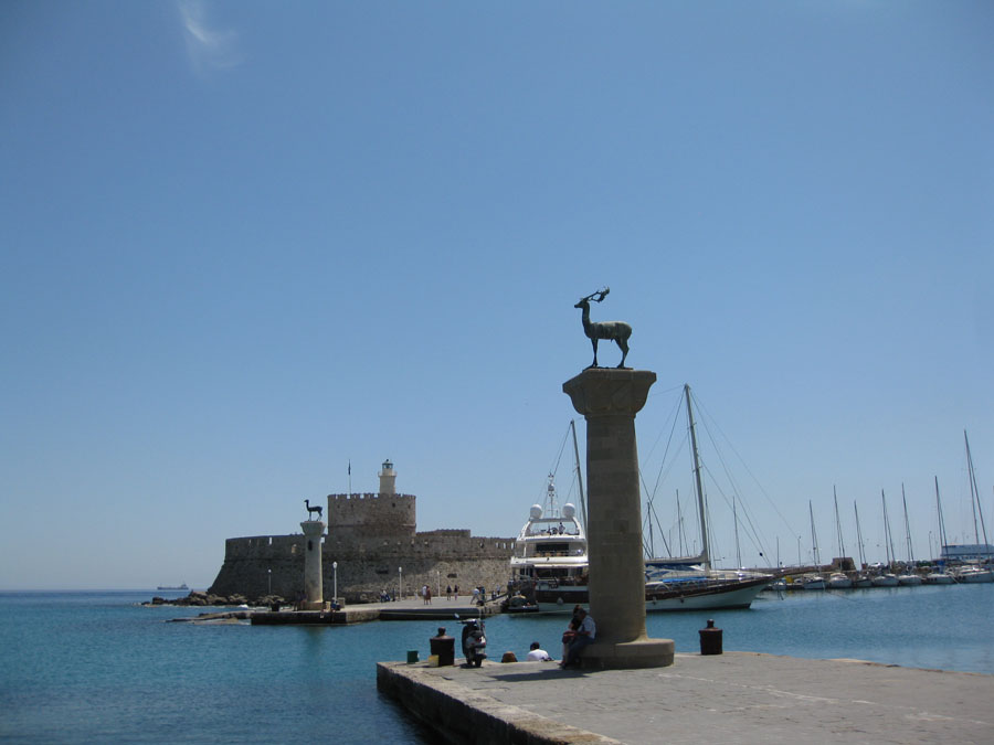 Colossus-of-Rhodes-2