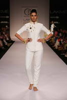 Mrinalini-Chandra-LFW-SR-14-7