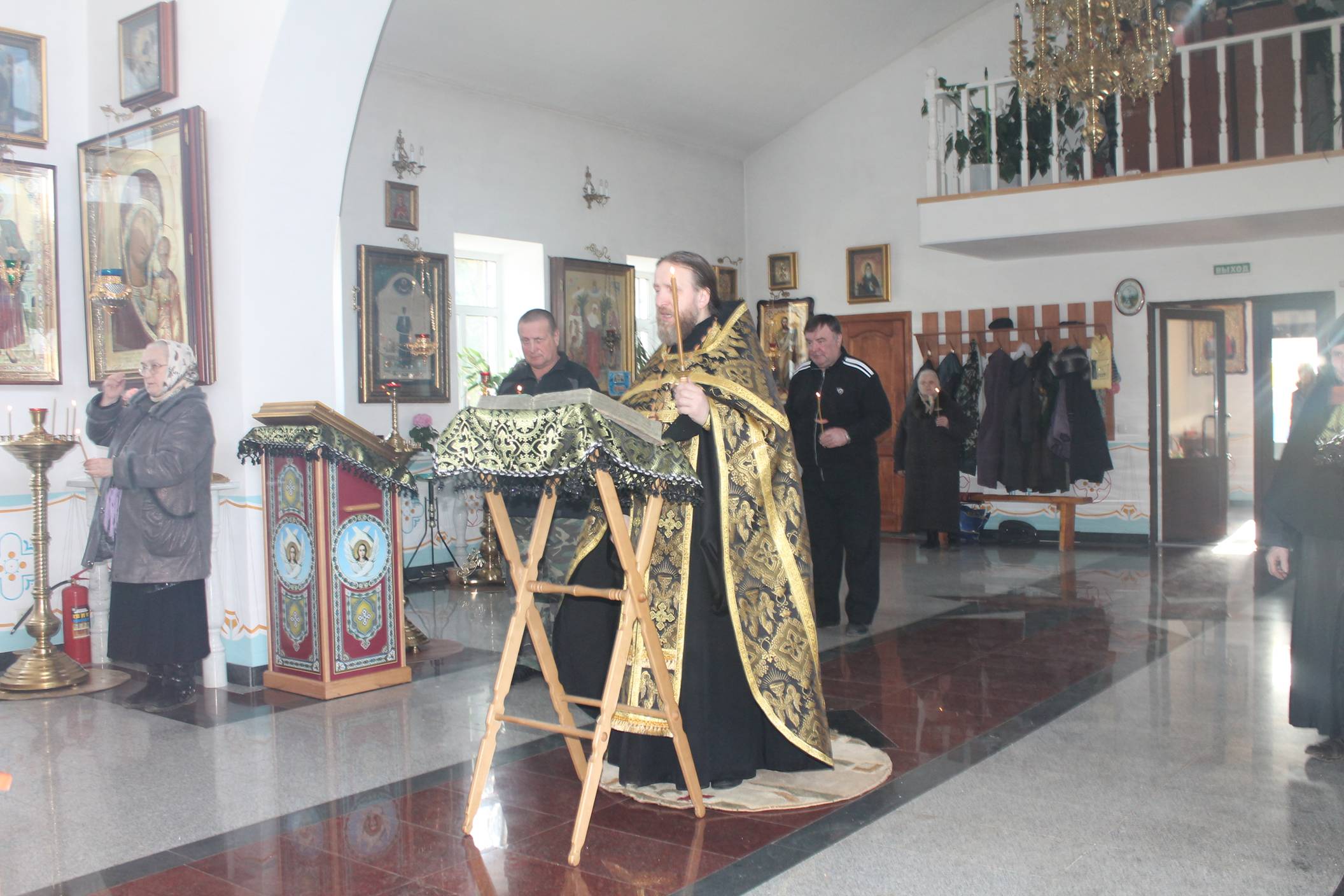 image001
