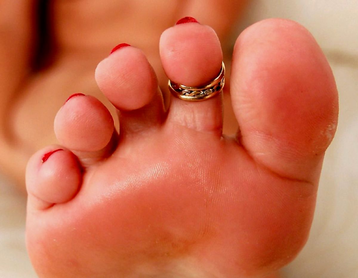 голые женские пальцы ног фото 104
