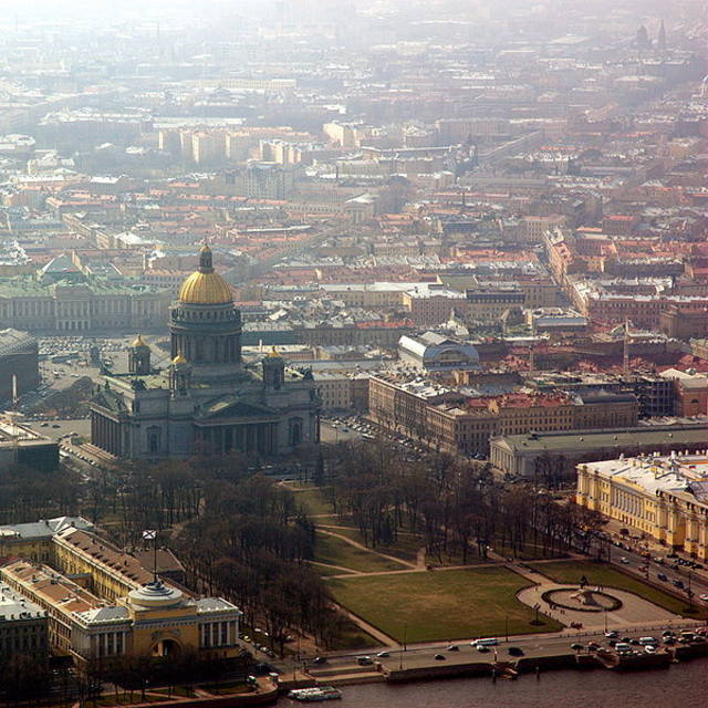 600px-St Isaac's Cathedral and Senate Square