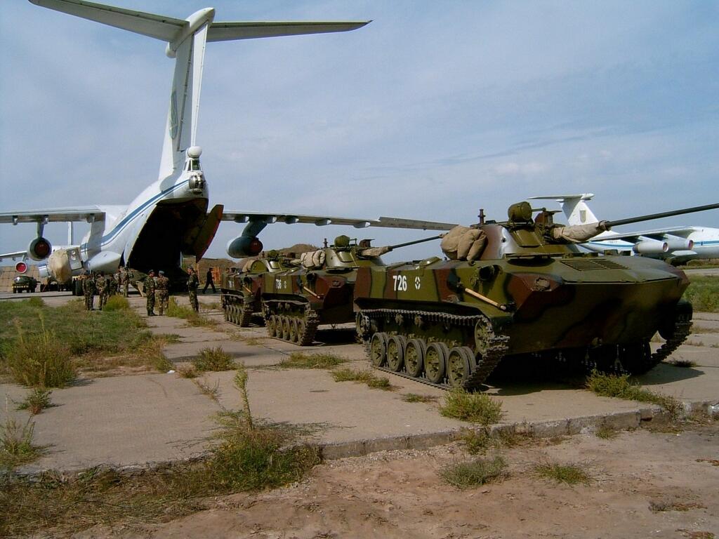 BqF8qcaCEAI9aKJ.jpg:large