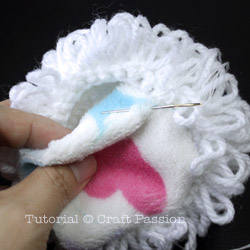 sheep-earmuff-DIY3