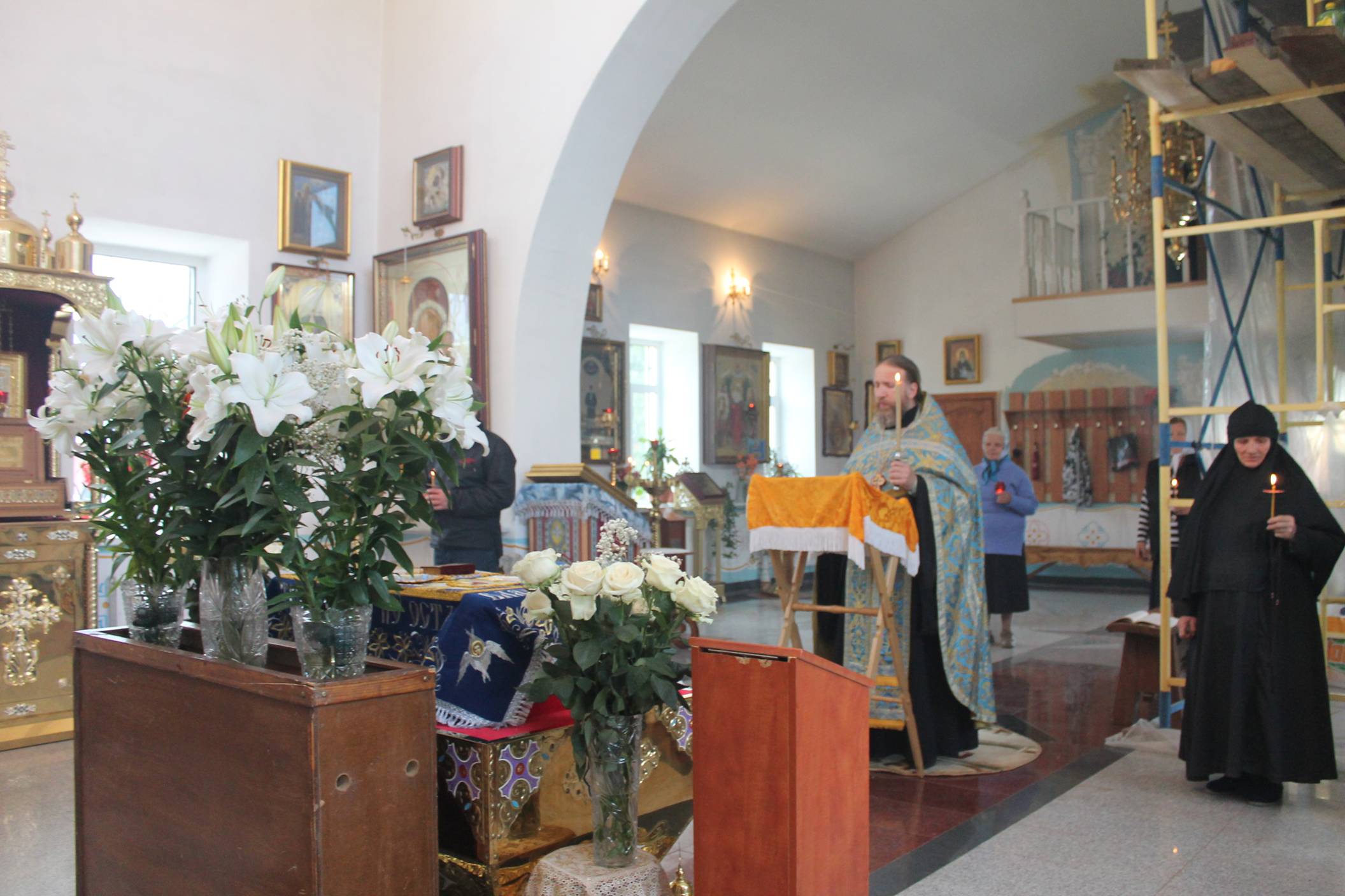 image002