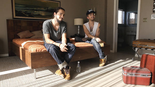 Tokio-Hotel-99-Bill-Tom-Kaulitz