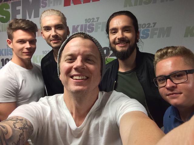 Tokio Hotel рассказали о новой песне 'Love Who Loves You Back' (Часть 3)