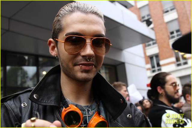 tokio-hotels-bill-tom-kaulitz-visit-nrj-radio-07