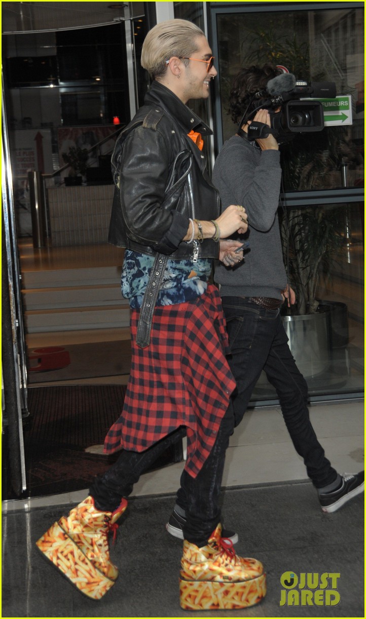 tokio-hotels-bill-tom-kaulitz-visit-nrj-radio-08