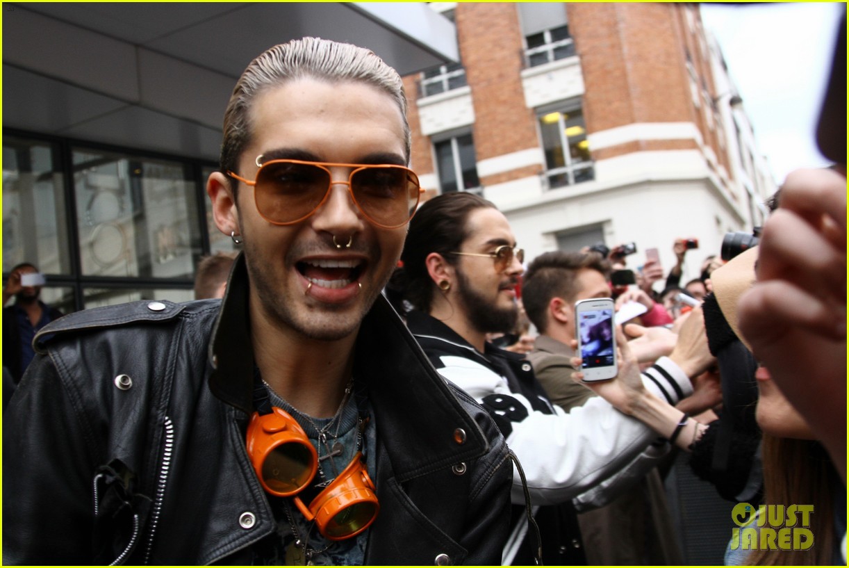 tokio-hotels-bill-tom-kaulitz-visit-nrj-radio-09