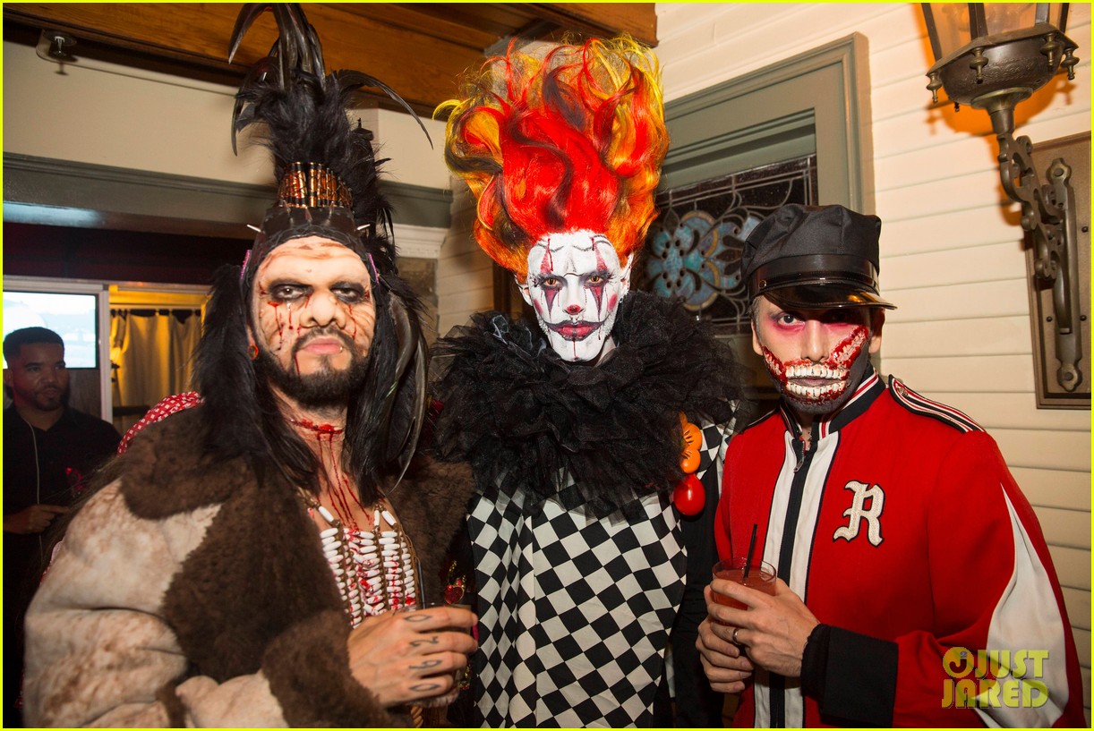 the-vamps-the-wanted-tokio-hotel-just-jared-halloween-party-14