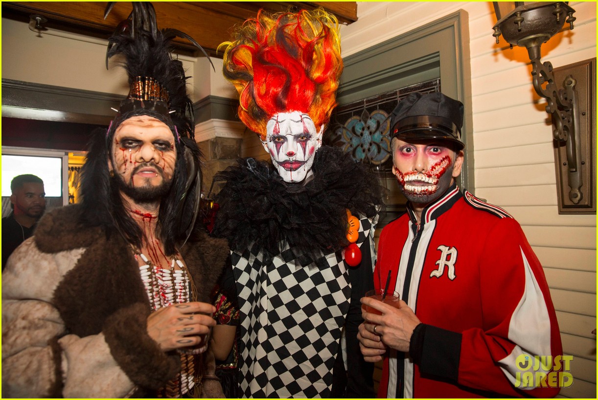 the-vamps-the-wanted-tokio-hotel-just-jared-halloween-party-15