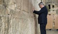 harper-at-wailing-wall2
