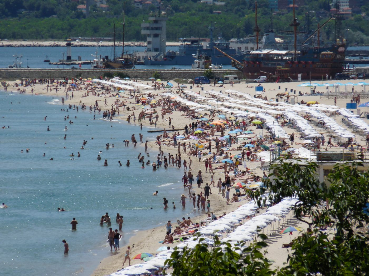 south-beach-summer-varna