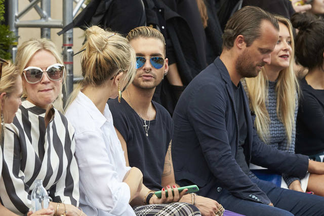 Bill+Kaulitz+William+Fan+Defile+Der+Berliner+ba-fGX-10Zvx