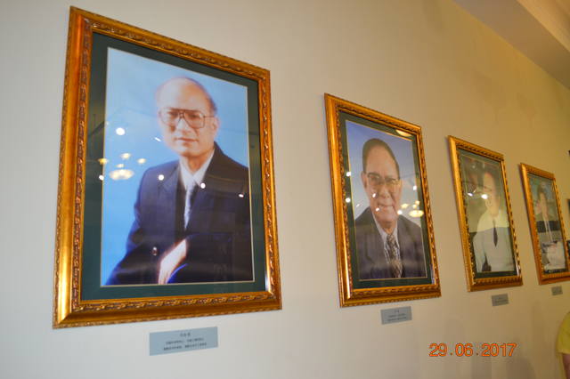 18059845_m.jpg
