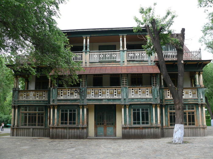 18204295_m.jpg