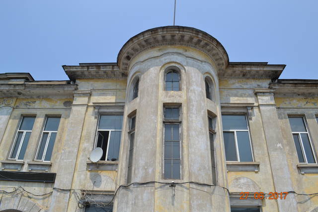 18332186_m.jpg