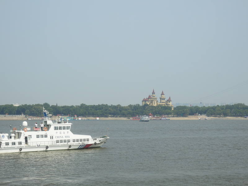 18361042_m.jpg