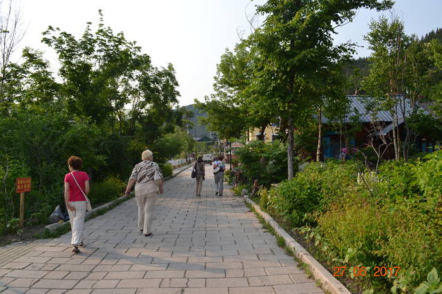 18370044_m.jpg