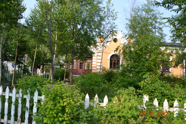 18370046_m.jpg
