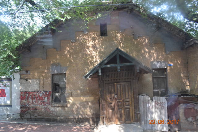 18399819_m.jpg