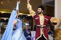 Азербайджанские танцы шоу-балета на свадьбе