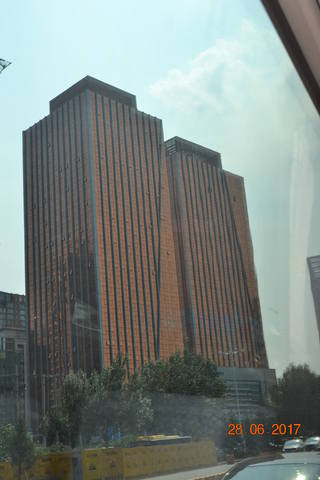 18843635_m.jpg